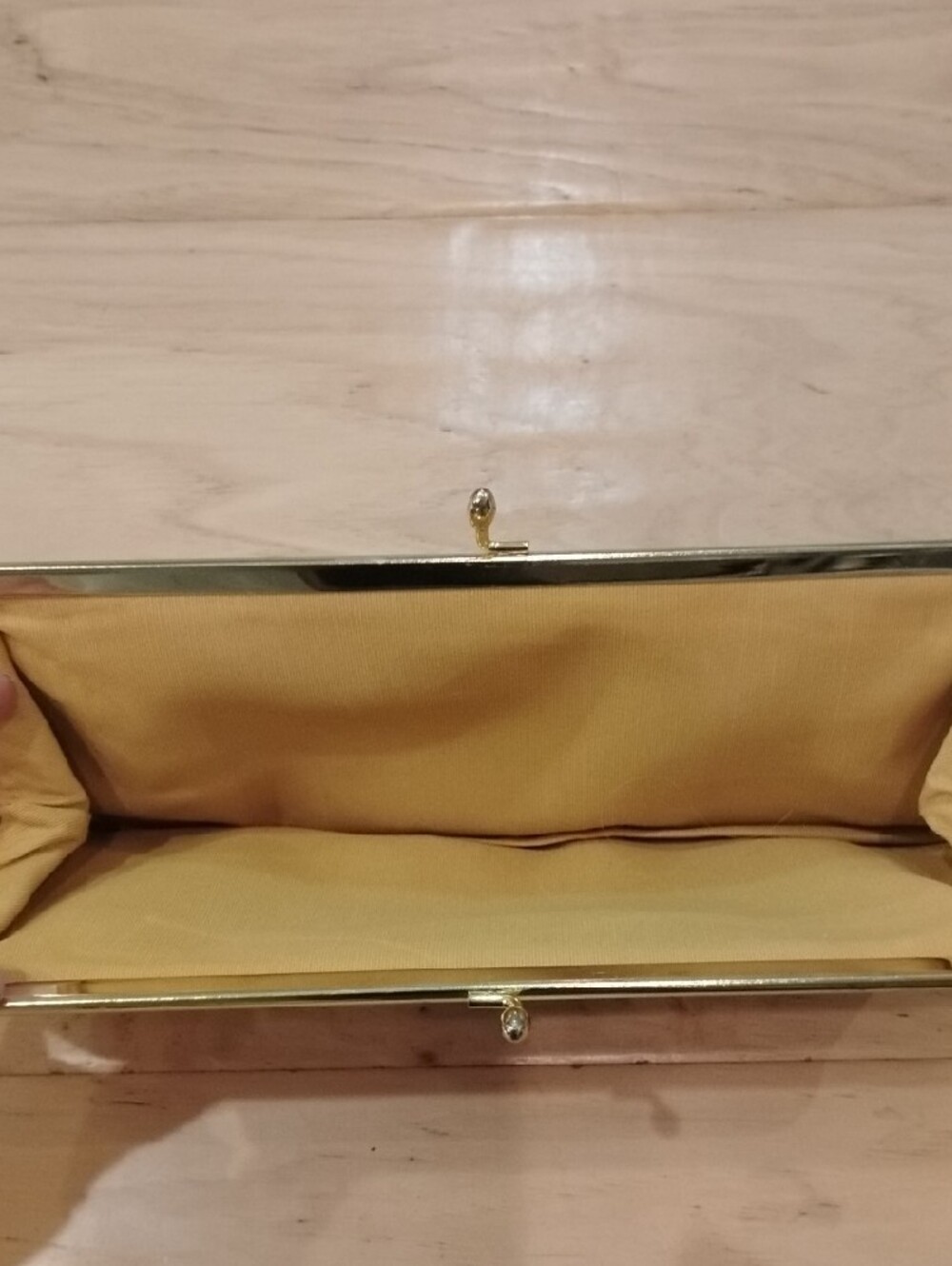 Vintage Metallic Gold Lame Clutch - Picture 2 of 4
